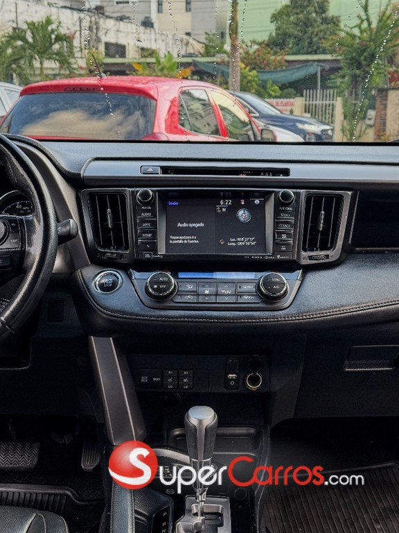 2018 Toyota RAV4 Limited — foto 7 / 12