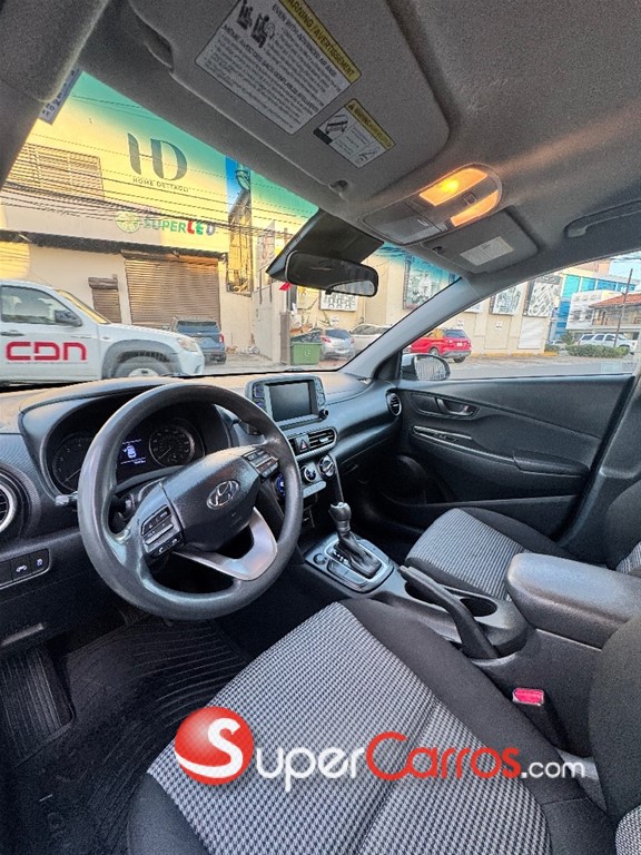 2020 Hyundai KONA — foto 8 / 12