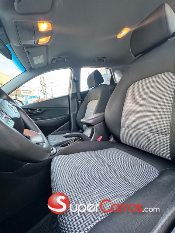 2020 Hyundai KONA — foto 9 / 12
