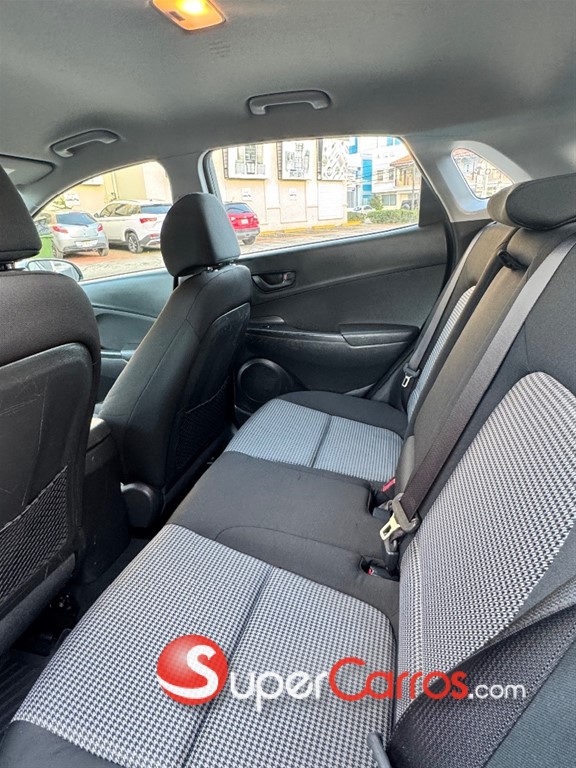 2020 Hyundai KONA — foto 10 / 12