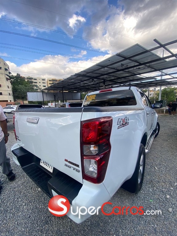 2024 Isuzu DMAX — foto 10 / 11