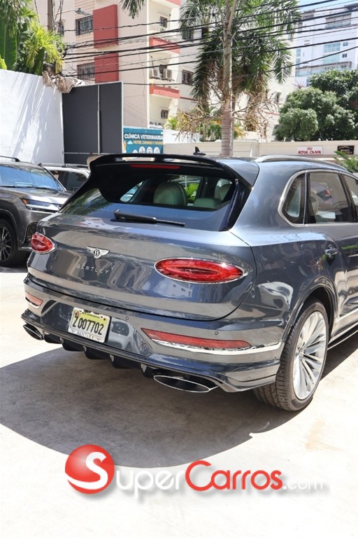 2022 Bentley Bentayga Speed — foto 4 / 8