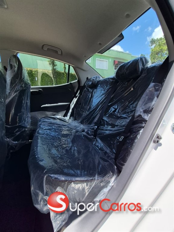 2025 Hyundai Grand I 10 Sedan — foto 10 / 12