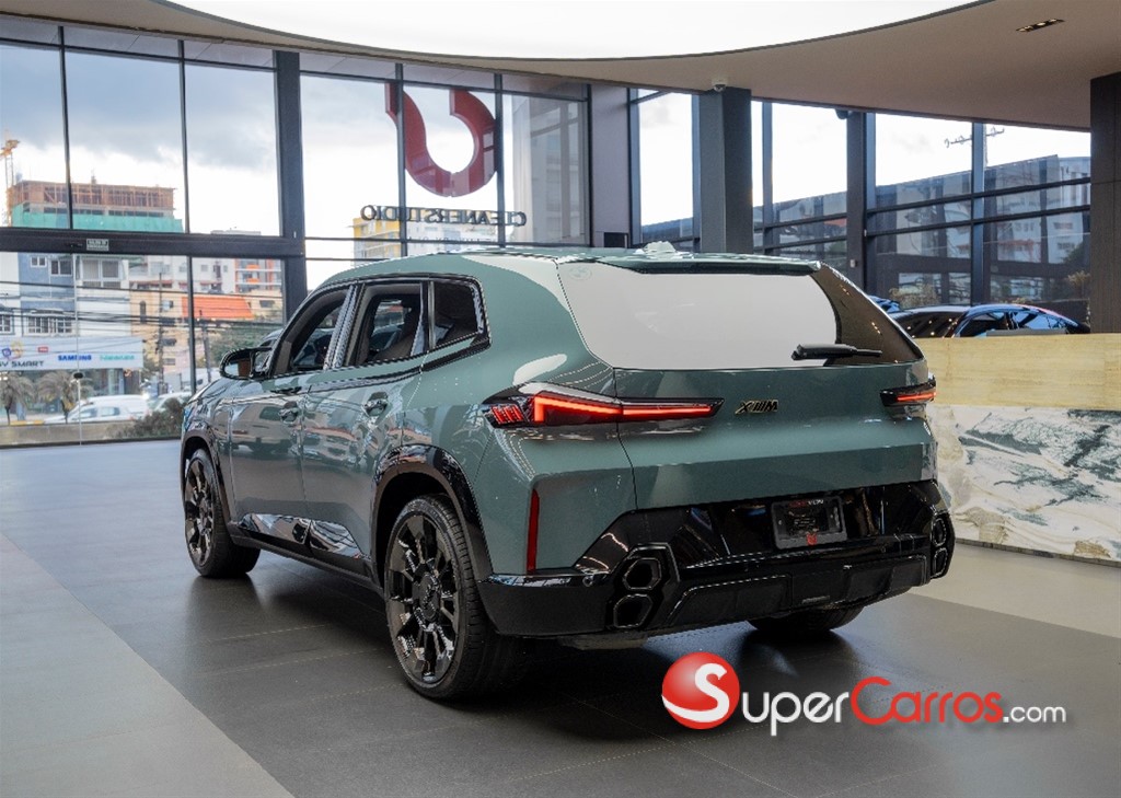 2024 BMW XM — foto 2 / 10