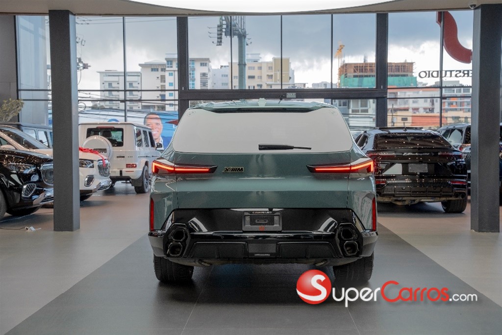 2024 BMW XM — foto 4 / 10