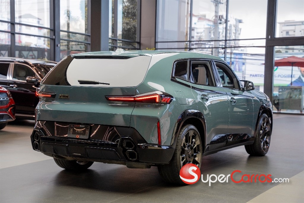2024 BMW XM — foto 6 / 10