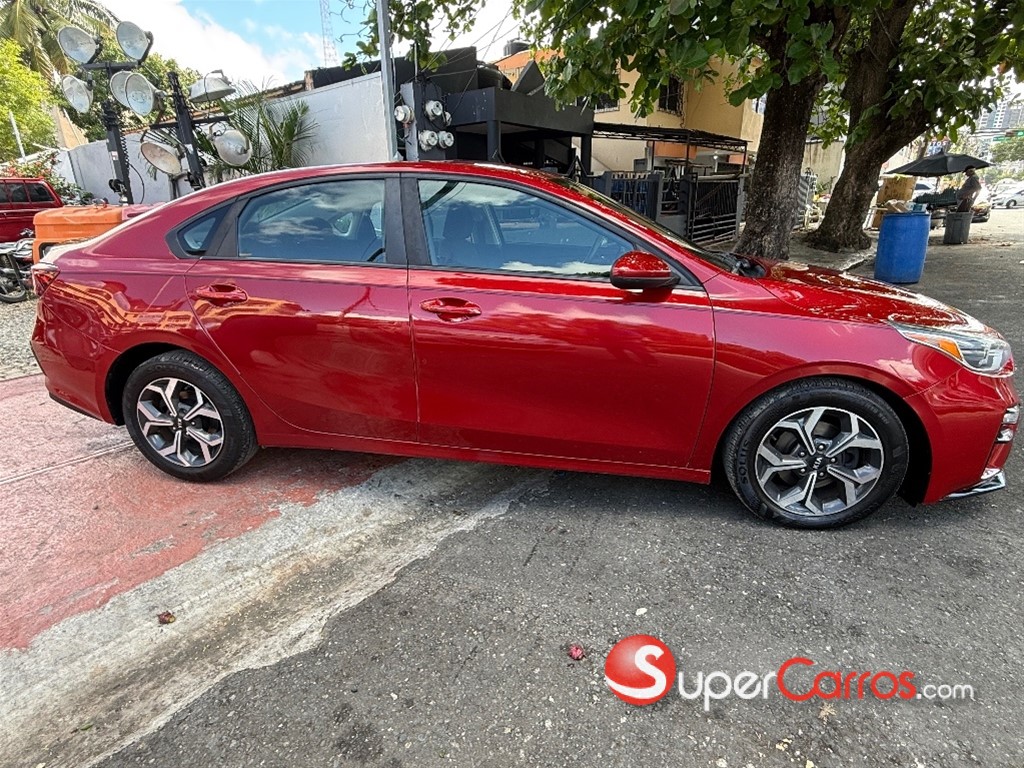 2020 Kia Forte LXS — foto 4 / 12