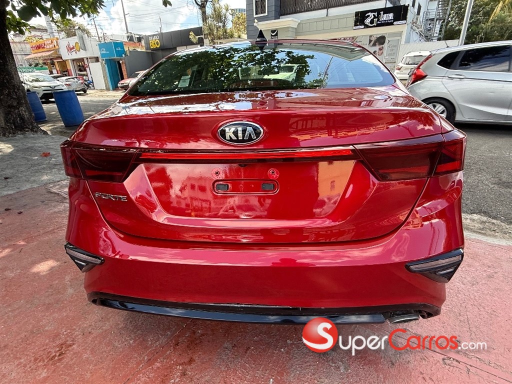 2020 Kia Forte LXS — foto 6 / 12