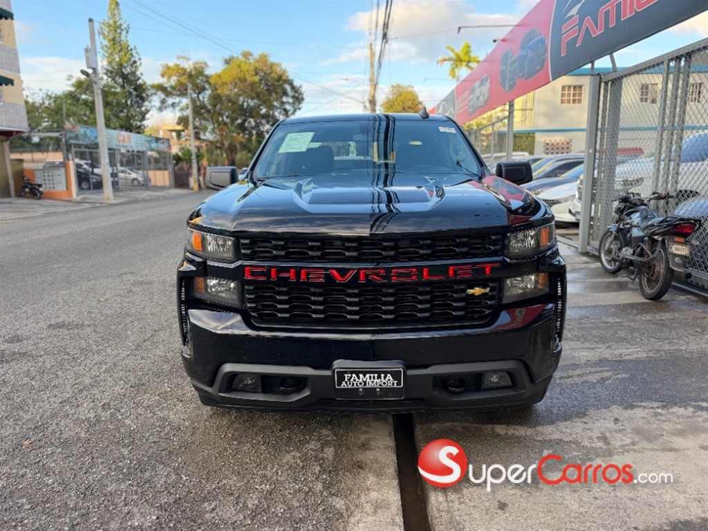 2020 Chevrolet Silverado Custom — foto 3 / 11