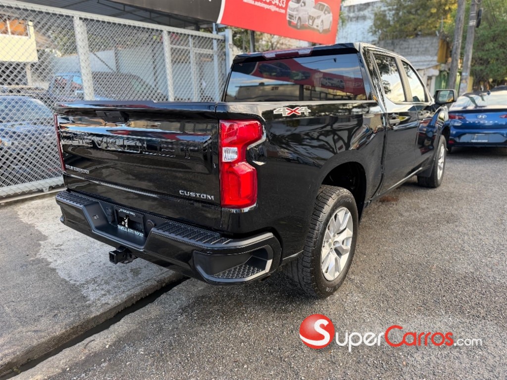 2020 Chevrolet Silverado Custom — foto 6 / 11