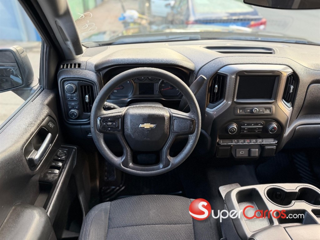 2020 Chevrolet Silverado Custom — foto 9 / 11