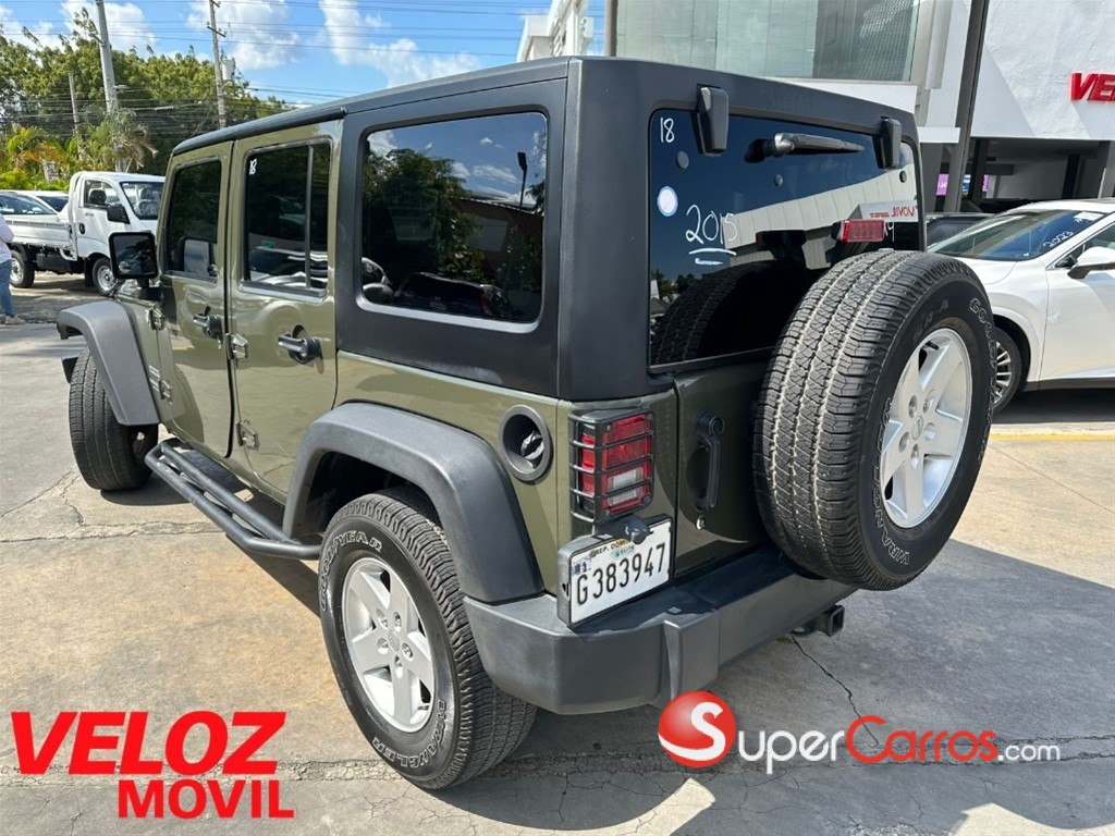 2015 Jeep Wrangler Unlimited Sport — foto 3 / 6