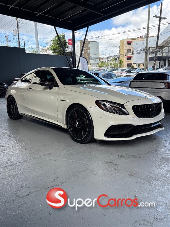 2018 Mercedes-Benz Clase C 63 AMG — foto 2 / 8