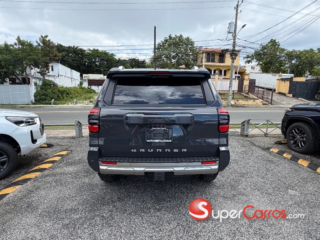 2027 Toyota 4 Runner Limited — foto 5 / 12