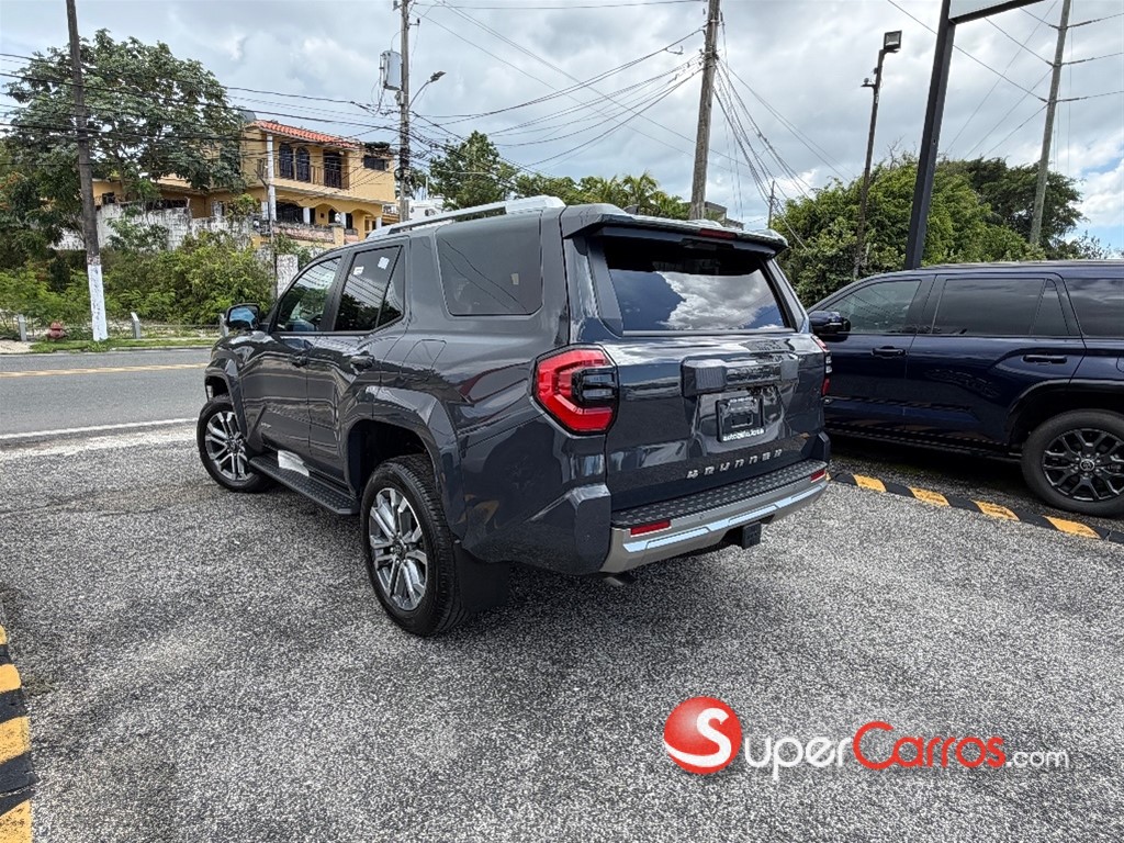 2027 Toyota 4 Runner Limited — foto 6 / 12