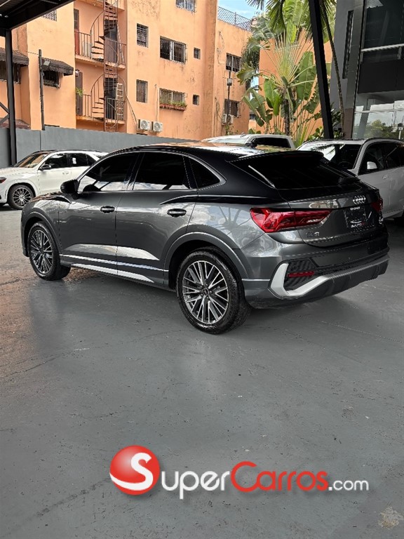 2021 Audi Q3 S Line — foto 2 / 8