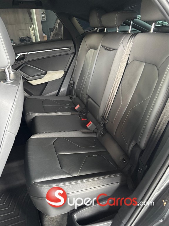 2021 Audi Q3 S Line — foto 4 / 8