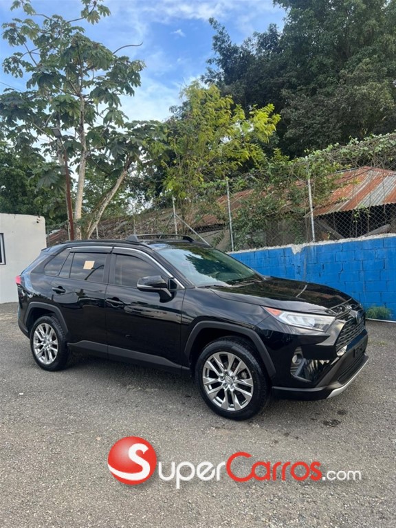 2020 Toyota RAV4 XLE Premium