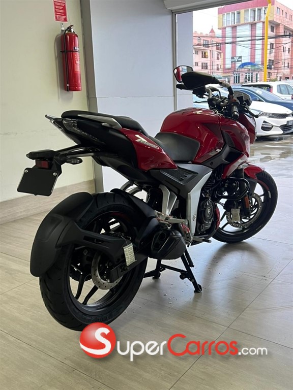 2025 Bajaj Pulsar — foto 3 / 9