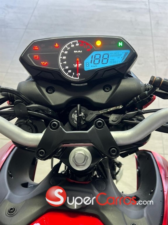 2025 Bajaj Pulsar — foto 4 / 9