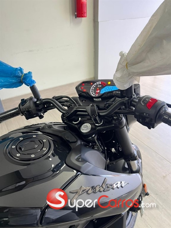 2025 Bajaj Pulsar — foto 7 / 10