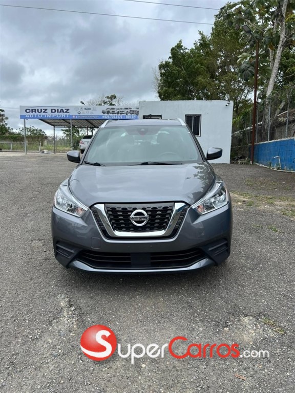 2020 Nissan Kicks SV — foto 2 / 10