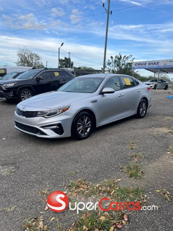 2020 Kia Optima LX — foto 3 / 9
