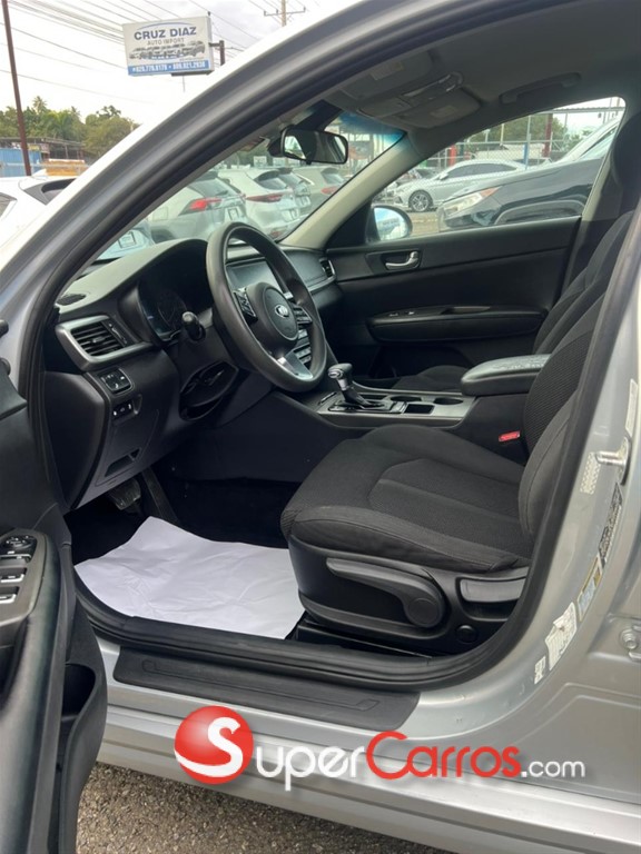 2020 Kia Optima LX — foto 7 / 9
