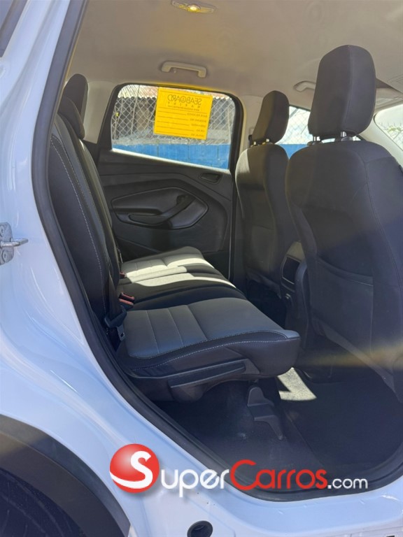 2019 Ford Escape S — foto 9 / 11