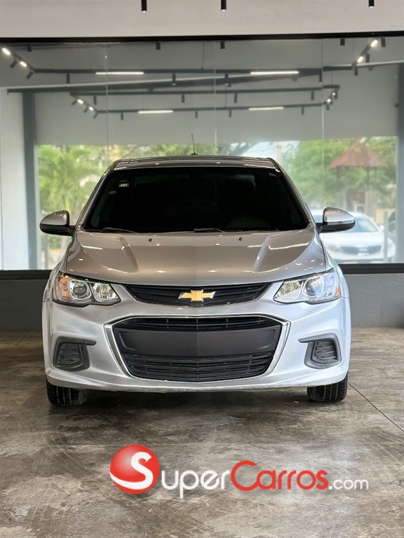 2017 Chevrolet Sonic LT — foto 3 / 11