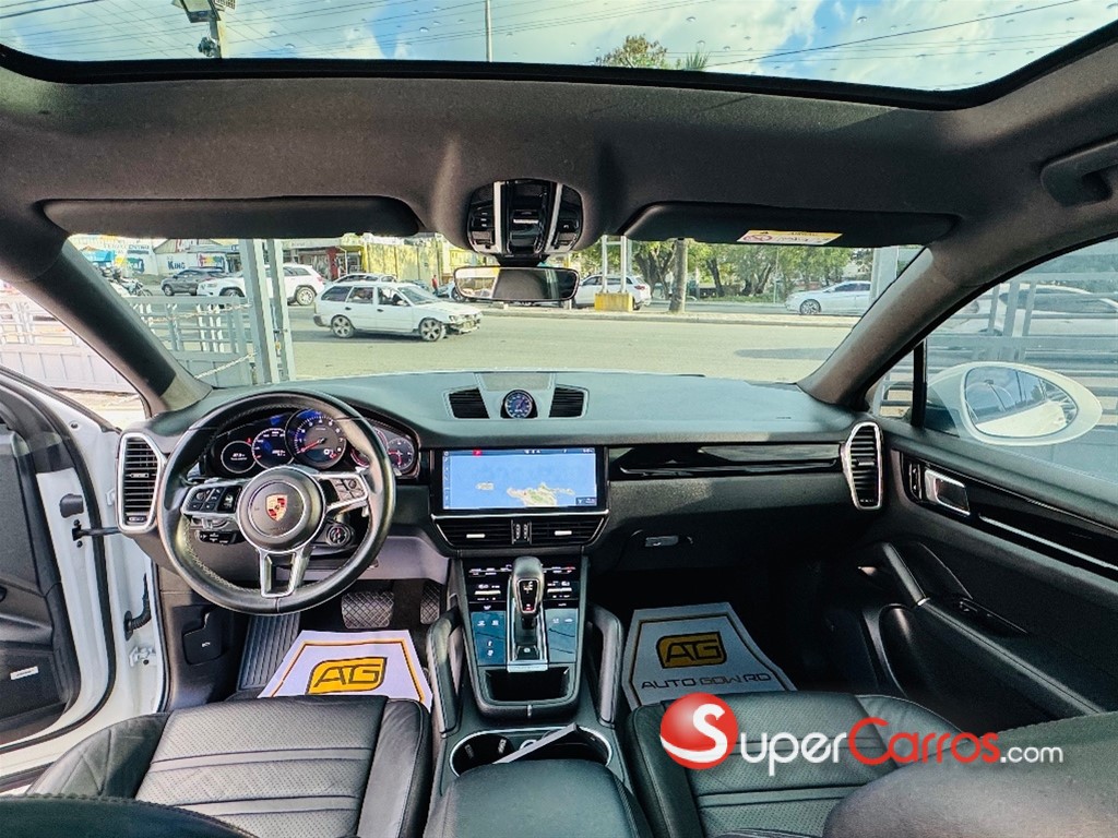 2020 Porsche Cayenne Coupe — foto 7 / 12