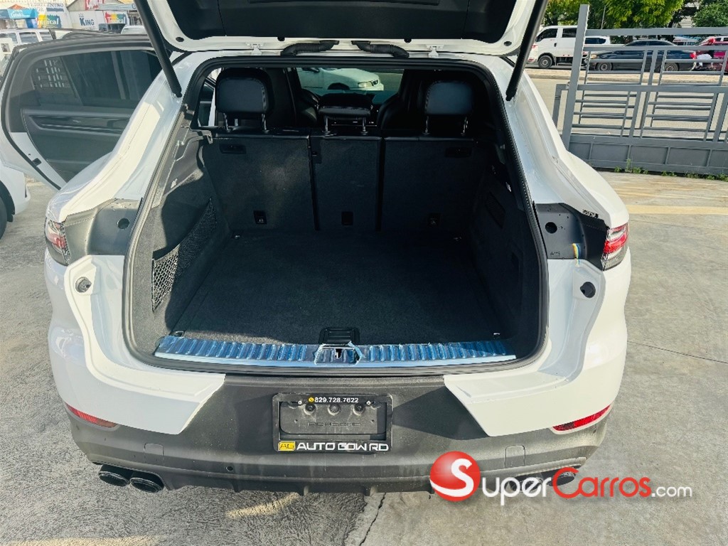 2020 Porsche Cayenne Coupe — foto 12 / 12