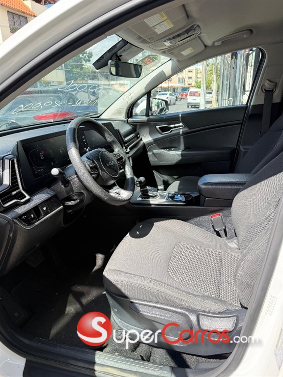 2023 Kia Sportage LX — foto 8 / 9