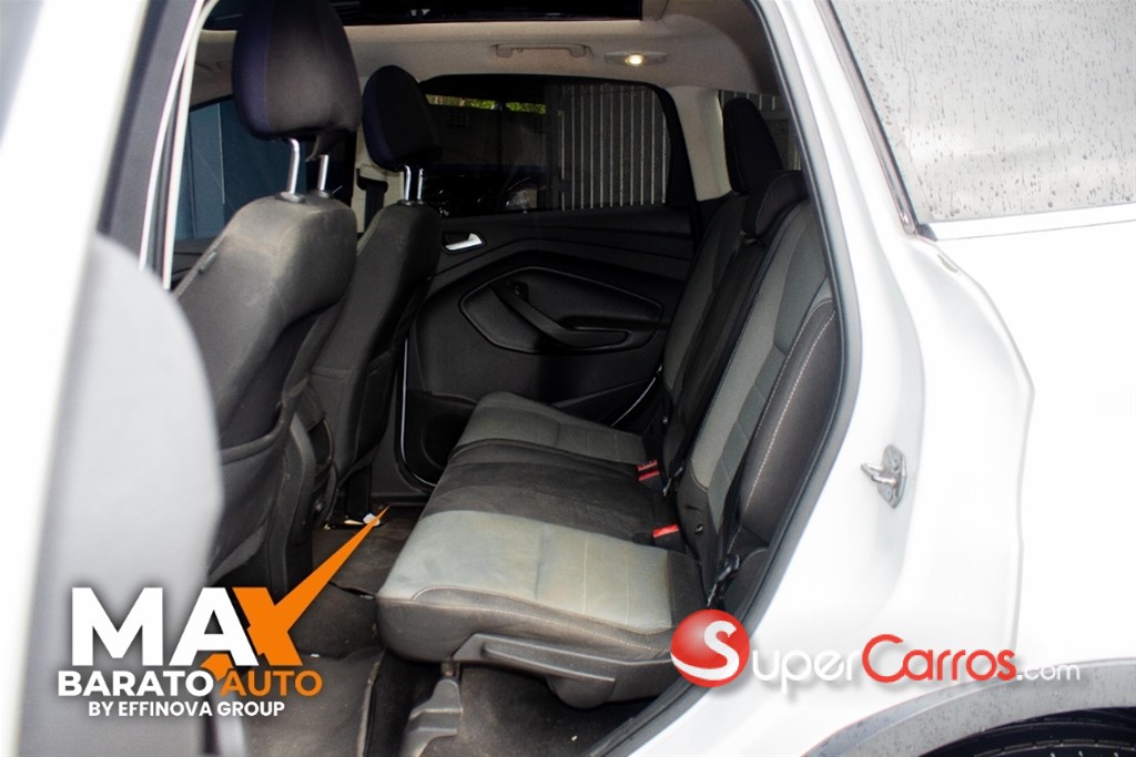 2016 Ford Escape SE — foto 6 / 12