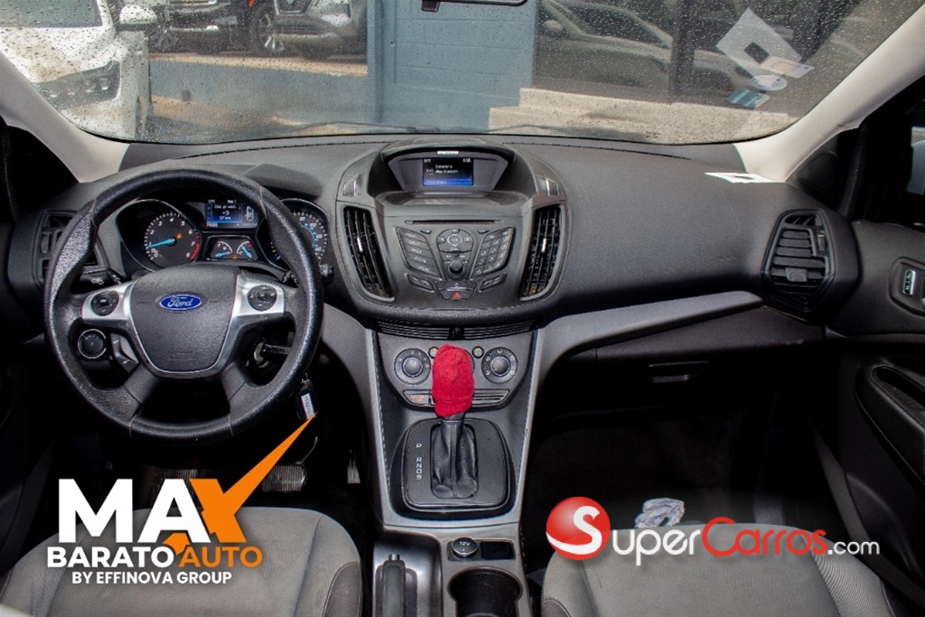 2016 Ford Escape SE — foto 7 / 12