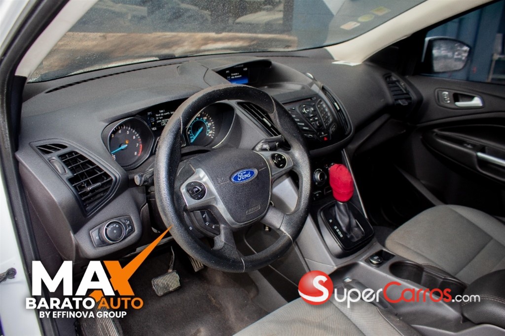 2016 Ford Escape SE — foto 10 / 12