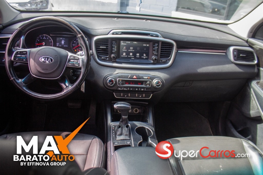 2019 Kia Sorento — foto 8 / 12