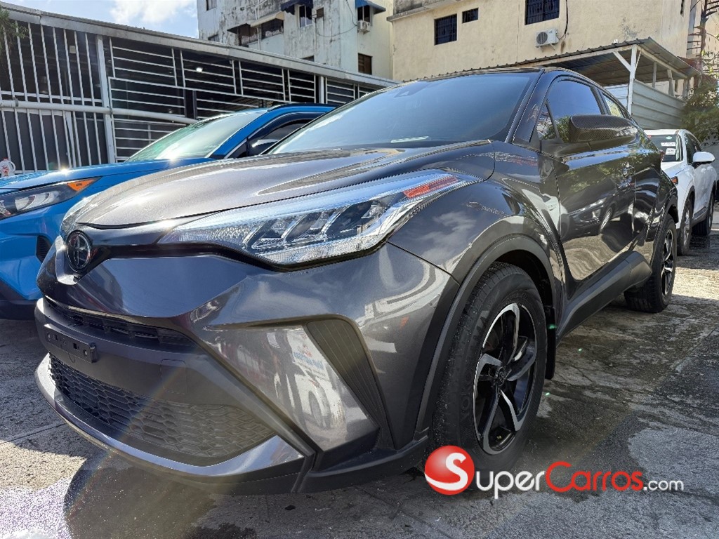 2020 Toyota C-HR LE — foto 9 / 11