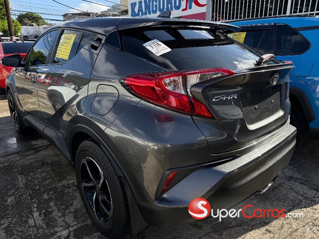 2020 Toyota C-HR LE — foto 11 / 11