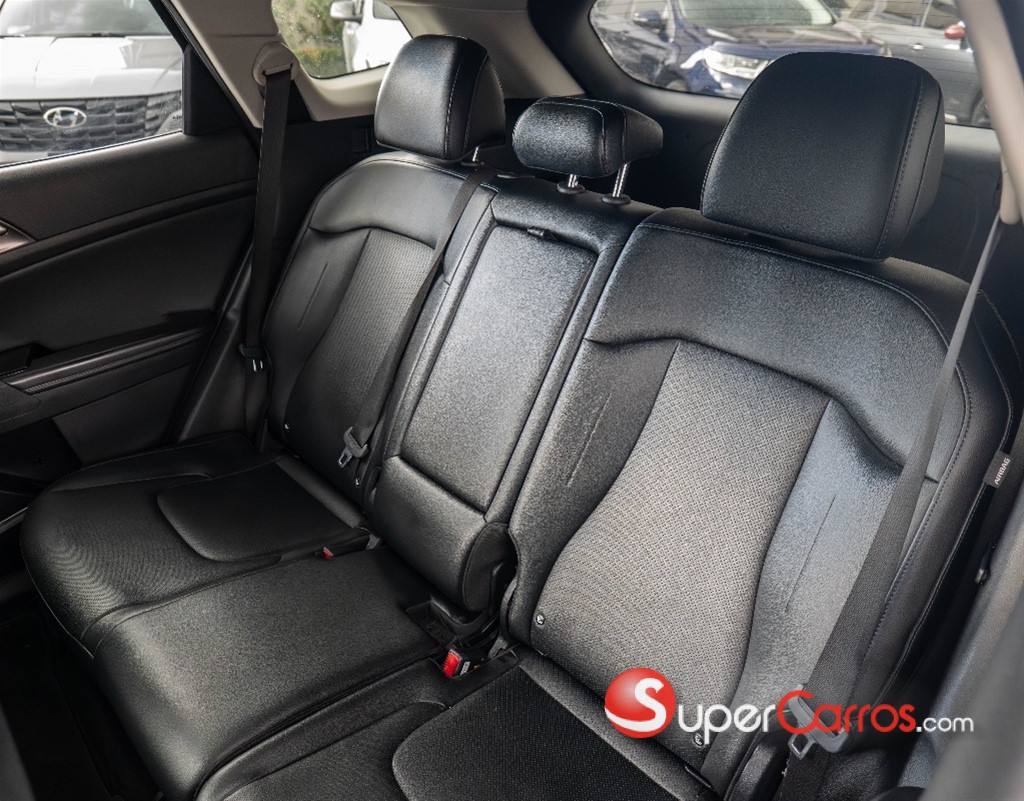 2024 Kia Sportage EX — foto 6 / 11