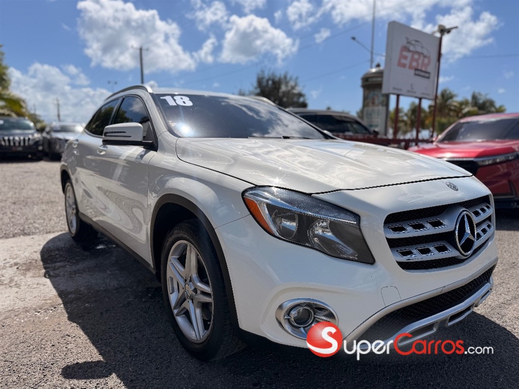 2018 Mercedes-Benz Clase GLA 250 4 Matic — foto 2 / 9