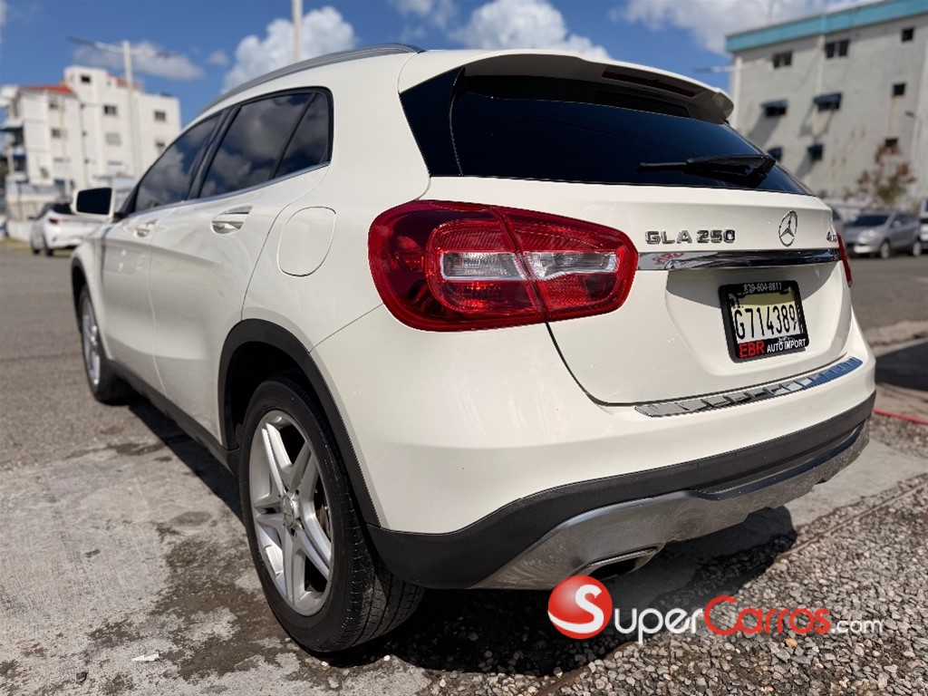 2018 Mercedes-Benz Clase GLA 250 4 Matic — foto 4 / 9