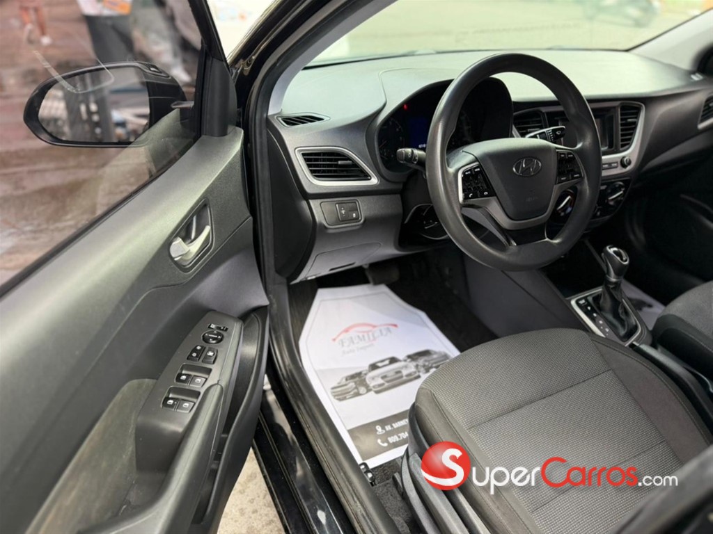 2020 Hyundai Accent SE — foto 8 / 11