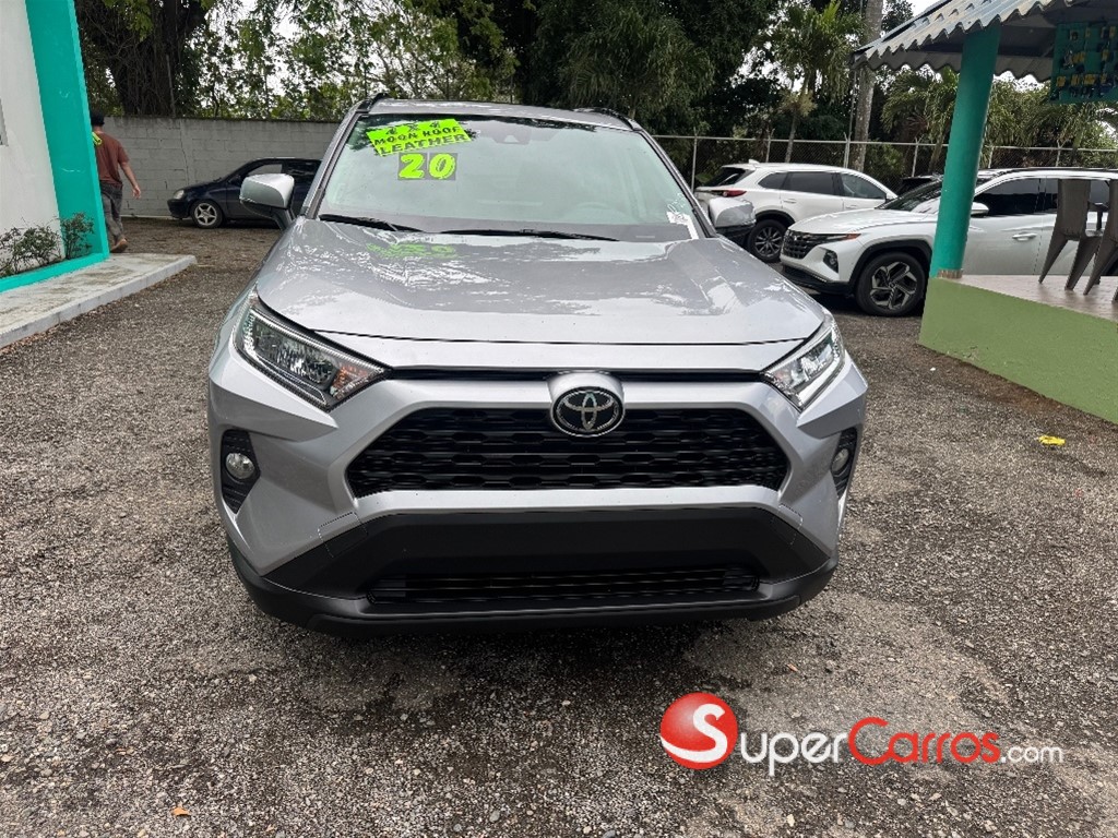 2020 Toyota RAV4 XLE Premium — foto 2 / 12