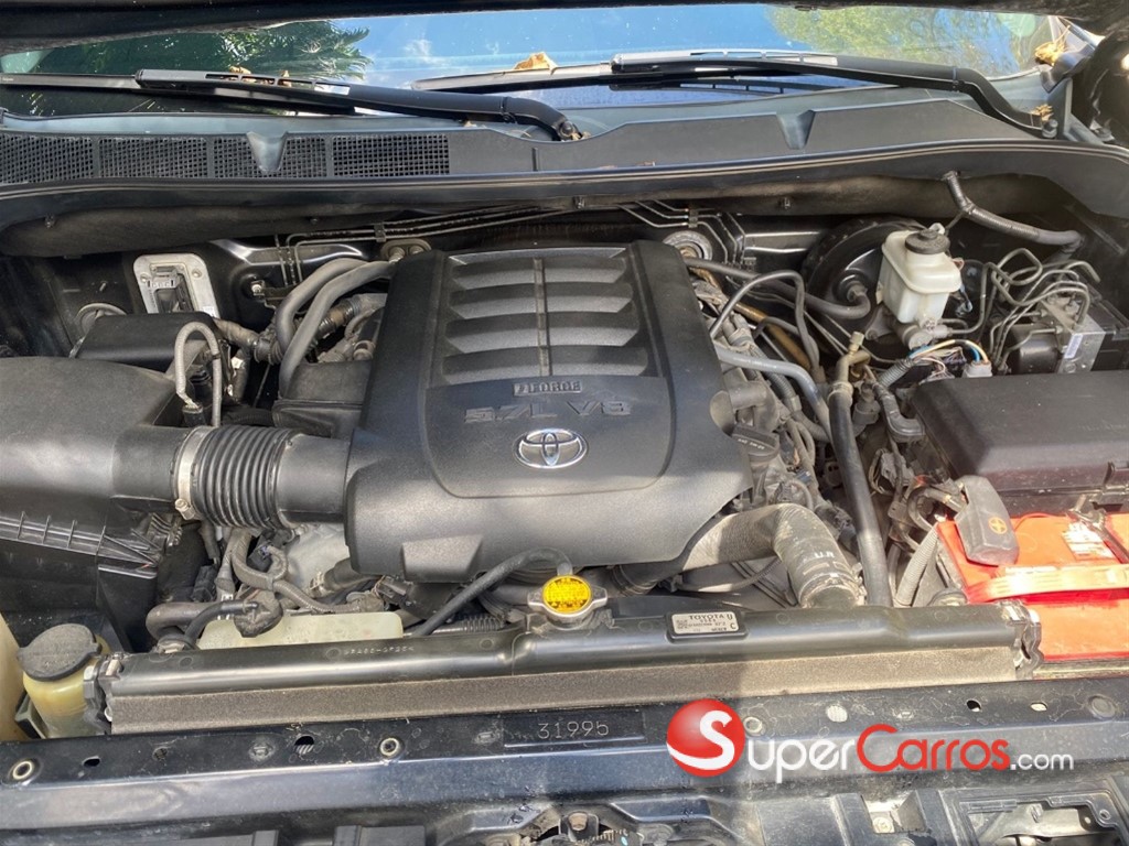2016 Toyota Tundra LIMITED — foto 9 / 11