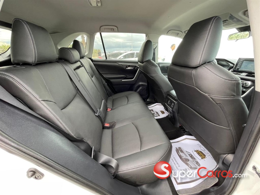 2020 Toyota RAV4 XLE — foto 7 / 7
