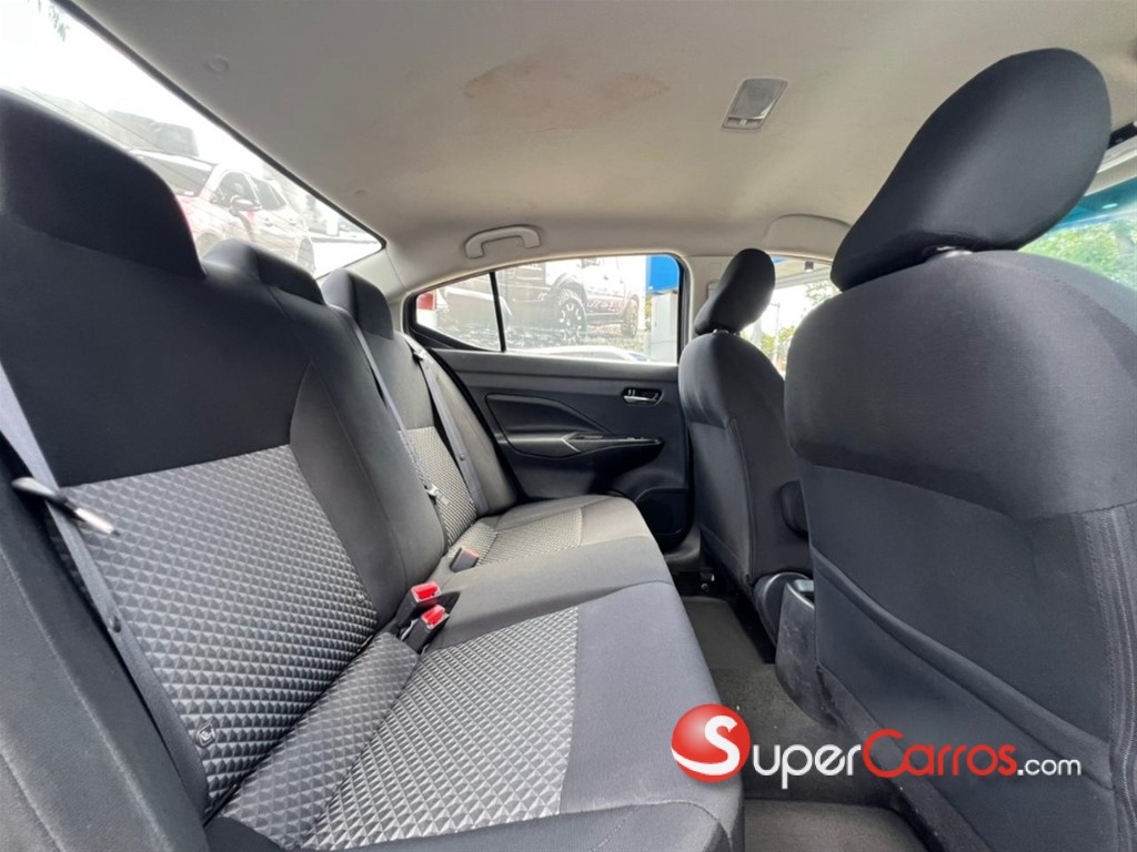 2024 Nissan Versa Sense — foto 5 / 12