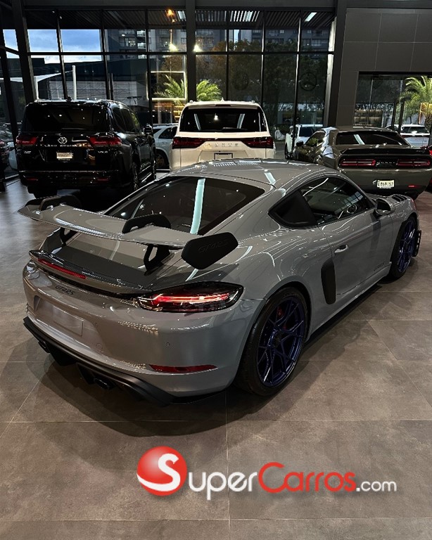 2024 Porsche GT4 RS — foto 12 / 12