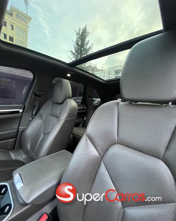 2017 Porsche Cayenne Platinum Edition — foto 9 / 9