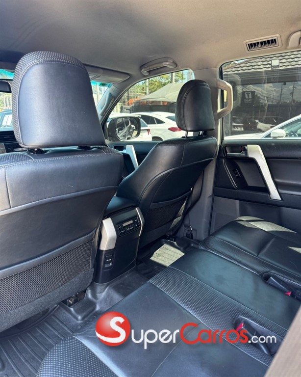 2011 Toyota Land Cruiser Prado VX — foto 8 / 8